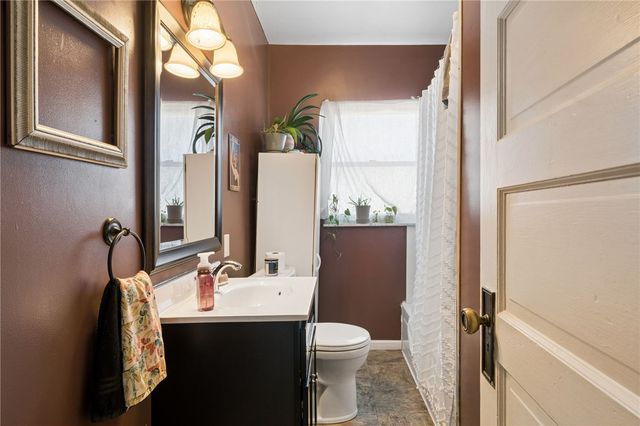 608 W Smithfield Street, Mt Pleasant Boro, PA 15666