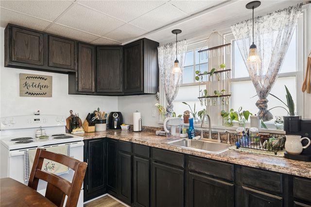 608 W Smithfield Street, Mt Pleasant Boro, PA 15666