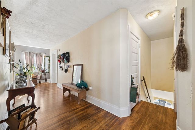 608 W Smithfield Street, Mt Pleasant Boro, PA 15666