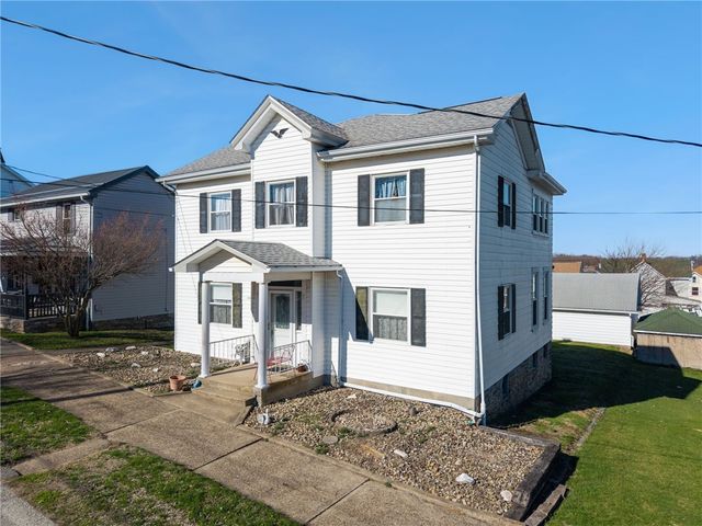 608 W Smithfield Street, Mt Pleasant Boro, PA 15666