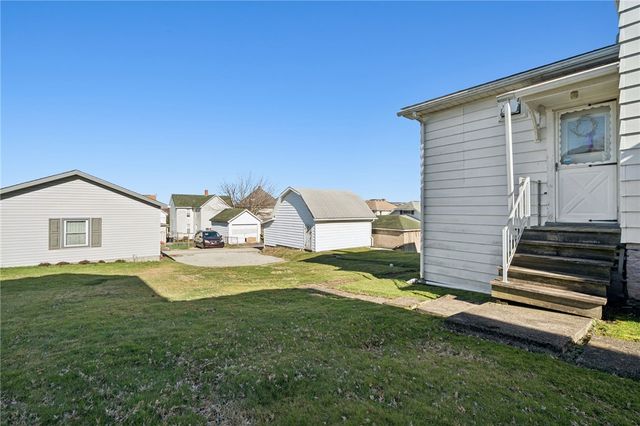 608 W Smithfield Street, Mt Pleasant Boro, PA 15666