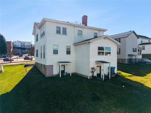 608 W Smithfield Street, Mt Pleasant Boro, PA 15666