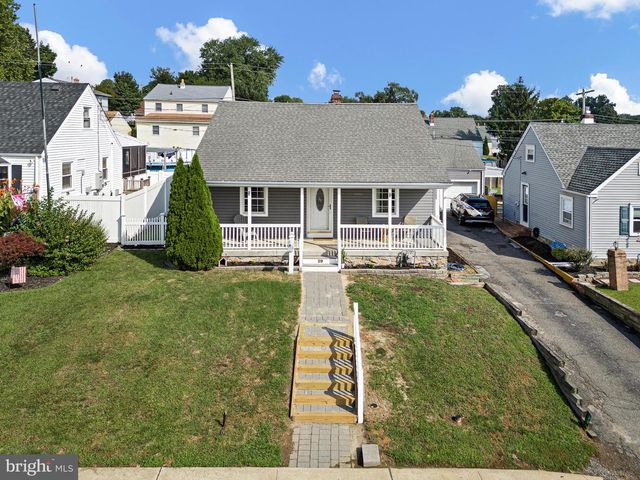29 GREEN LN, Aston, PA 19014