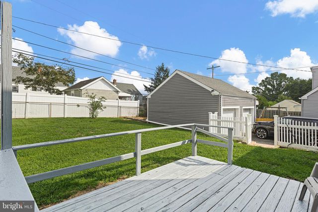 29 GREEN LN, Aston, PA 19014