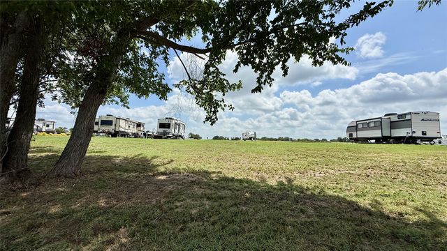 5136 Peninsula Road, Kerens, TX 75144