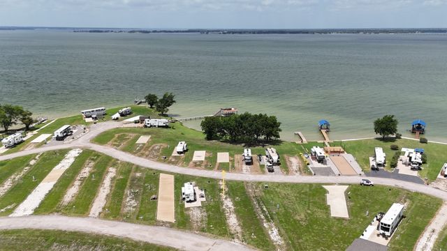 5136 Peninsula Road, Kerens, TX 75144