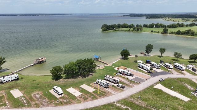 5136 Peninsula Road, Kerens, TX 75144