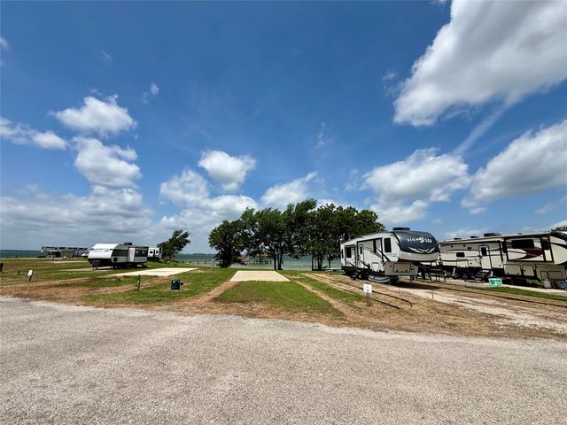 5136 Peninsula Road, Kerens, TX 75144