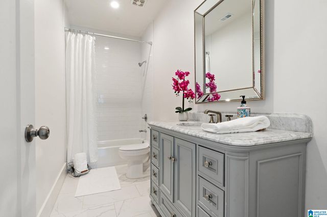 3206 CLIFF ROAD, Birmingham, AL 35205