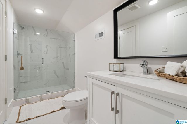 3206 CLIFF ROAD, Birmingham, AL 35205