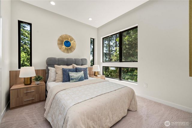 10823 SE 12th Street, Bellevue, WA 98004