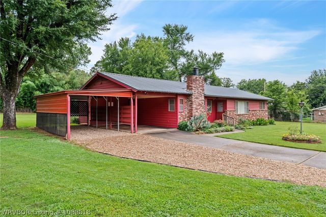 803 8th Street, Barling, AR 72923