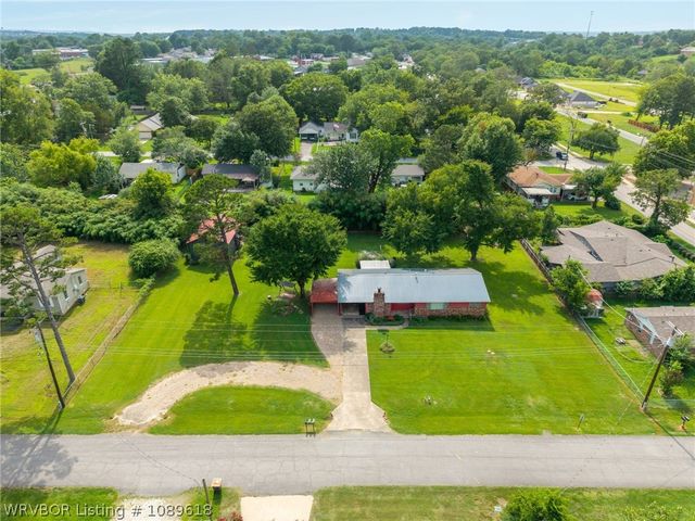 803 8th Street, Barling, AR 72923