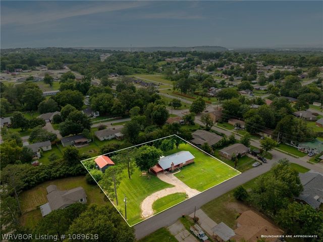 803 8th Street, Barling, AR 72923