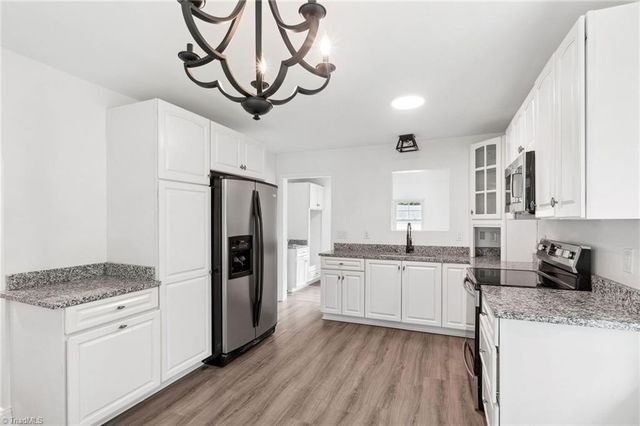 2527 S Nc Highway 66, Kernersville, NC 27284