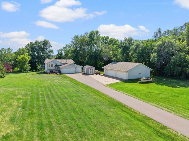 2223 Cedarbridge Court, Harris, MN 55032
