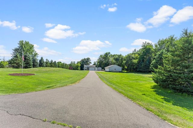 2223 Cedarbridge Court, Harris, MN 55032