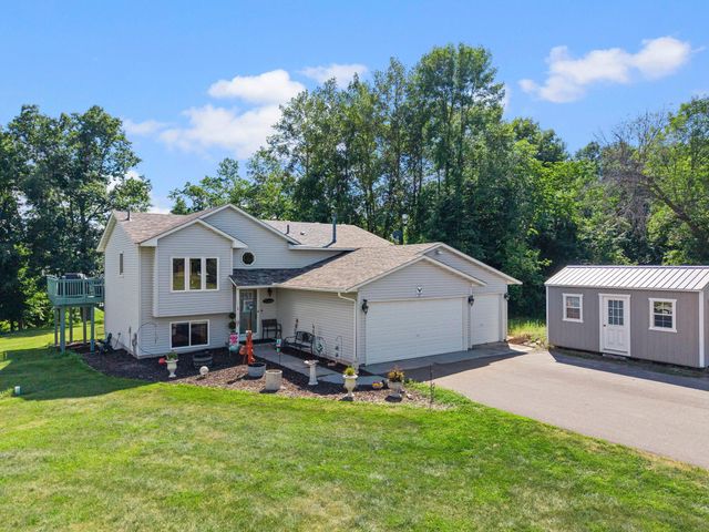 2223 Cedarbridge Court, Harris, MN 55032