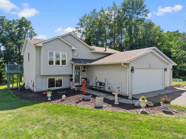 2223 Cedarbridge Court, Harris, MN 55032