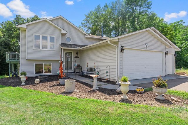 2223 Cedarbridge Court, Harris, MN 55032