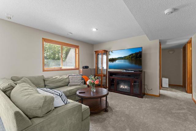 2223 Cedarbridge Court, Harris, MN 55032