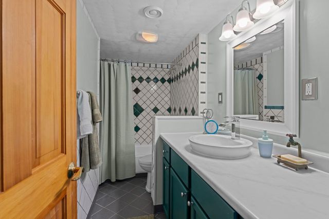 2223 Cedarbridge Court, Harris, MN 55032