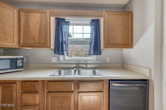 2258 Forest Acres Drive 2258, Johnson City, TN 37604