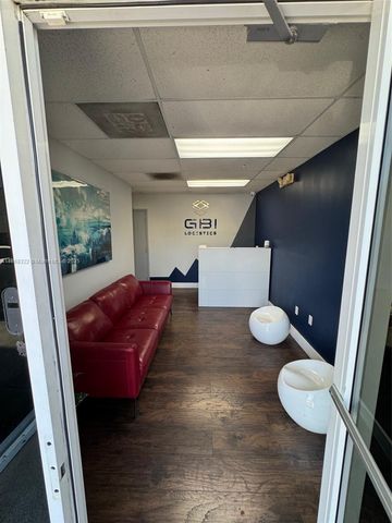 6306 NW 99th Ave, Doral, FL 33178