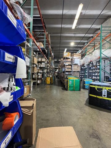 6306 NW 99th Ave, Doral, FL 33178