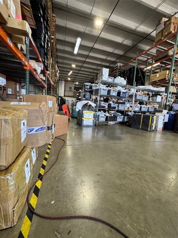 6306 NW 99th Ave, Doral, FL 33178