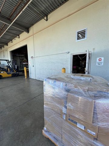 6306 NW 99th Ave, Doral, FL 33178