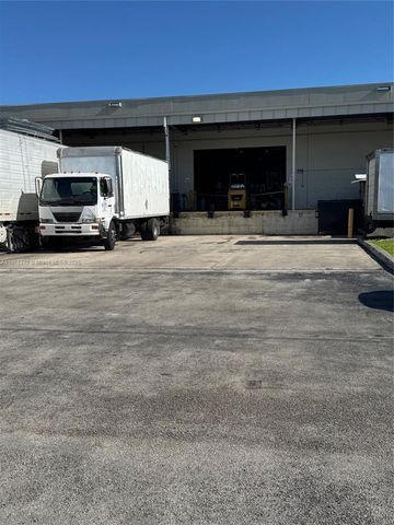 6306 NW 99th Ave, Doral, FL 33178