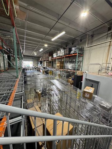 6306 NW 99th Ave, Doral, FL 33178