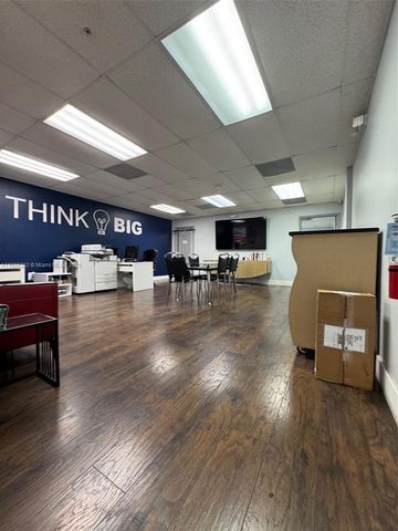 6306 NW 99th Ave, Doral, FL 33178