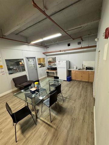 6306 NW 99th Ave, Doral, FL 33178