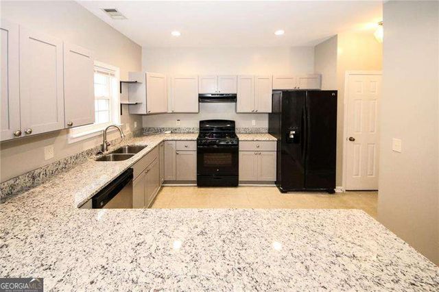 170 Windcroft Lane, Acworth, GA 30101