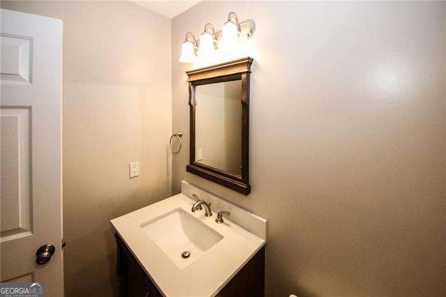 170 Windcroft Lane, Acworth, GA 30101