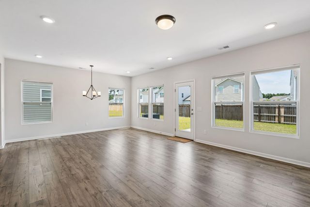 504 Purple Finch Road, Summerville, SC 29486