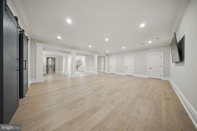 22805 CREIGHTON FARMS DR, Leesburg, VA 20175