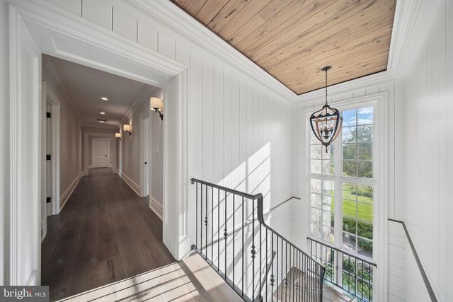 22805 CREIGHTON FARMS DR, Leesburg, VA 20175