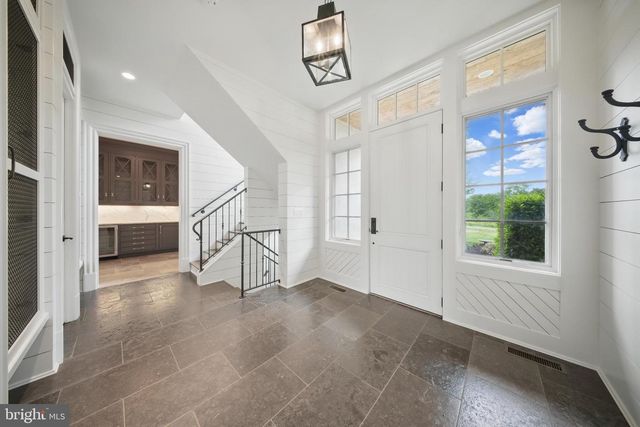 22805 CREIGHTON FARMS DR, Leesburg, VA 20175