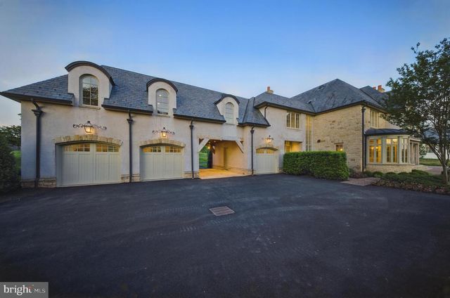 22805 CREIGHTON FARMS DR, Leesburg, VA 20175