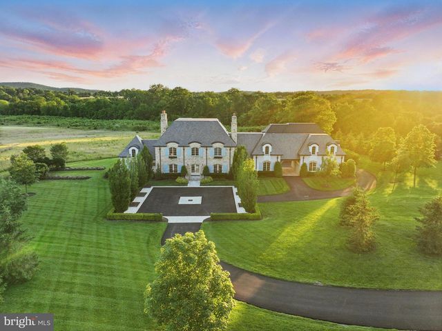 22805 CREIGHTON FARMS DR, Leesburg, VA 20175