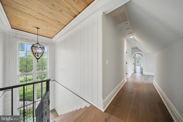 22805 CREIGHTON FARMS DR, Leesburg, VA 20175
