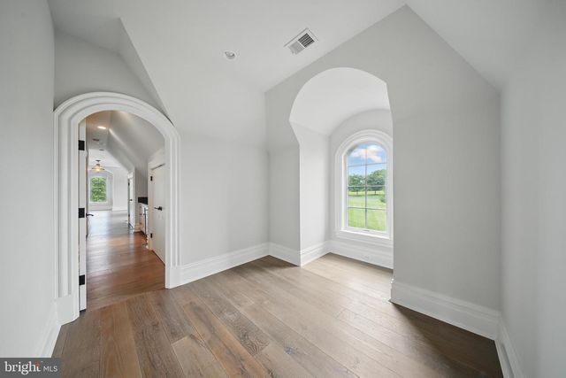 22805 CREIGHTON FARMS DR, Leesburg, VA 20175