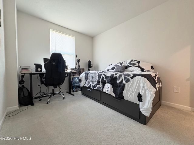 1402 Raven Way, Elizabeth City, NC 27909