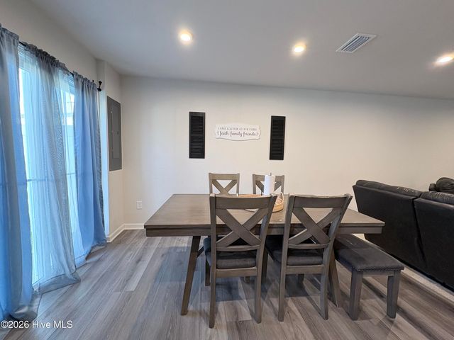 1402 Raven Way, Elizabeth City, NC 27909