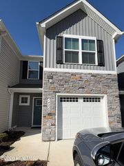 1402 Raven Way, Elizabeth City, NC 27909