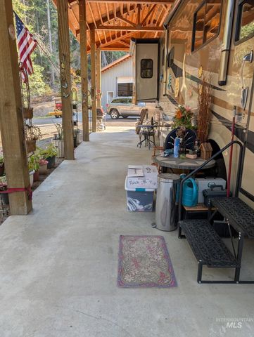 1431 Timber Mountain Loop, Outside City Limits, WA 98922