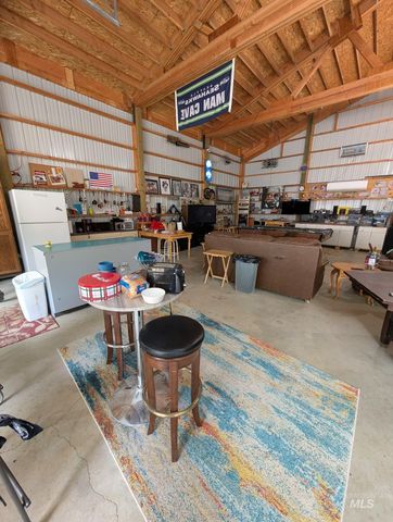 1431 Timber Mountain Loop, Outside City Limits, WA 98922